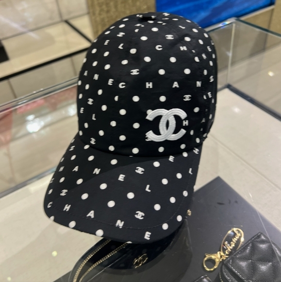 CHANEL 2024 Logo Cap - Picture 3 of 10